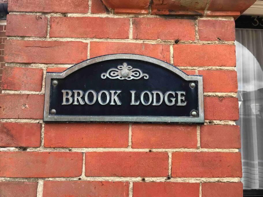 Brook Lodge Garden Flat Swanage Exterior photo